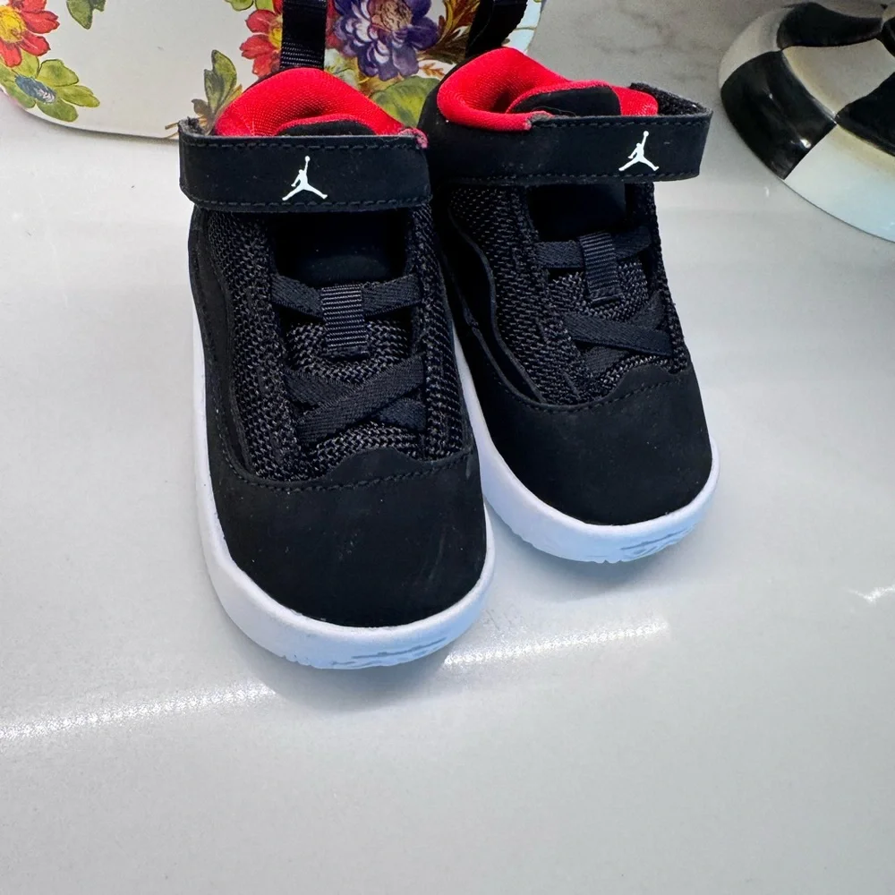 Jordan Infant Size 4C Black Red Sneakers Baby Shoes